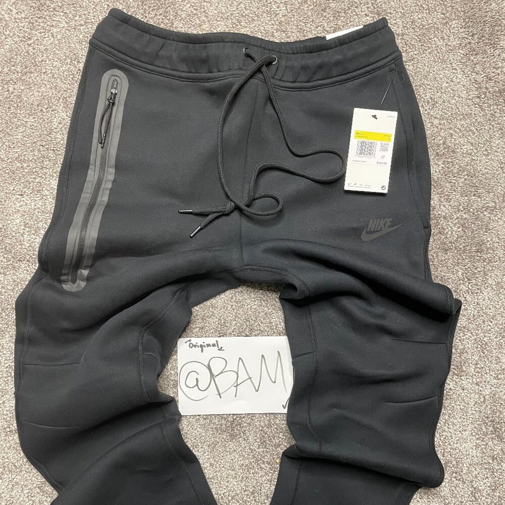 Black - Nike Sportswear Tech Fleece Joggers